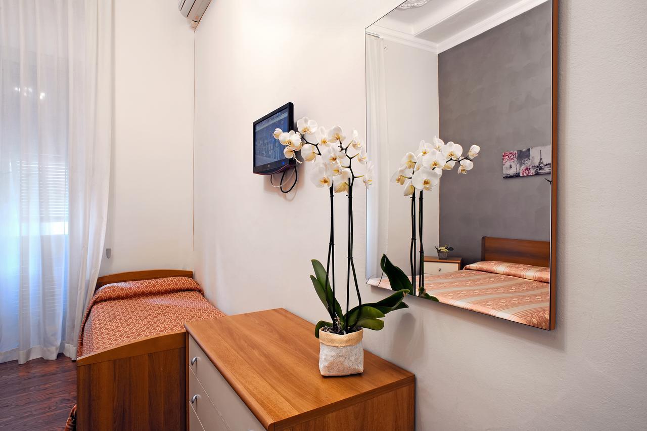 Via Marsaglia Rooms Санремо Экстерьер фото